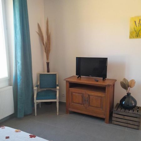 Chambres D Hotes Violetta Йер Экстерьер фото